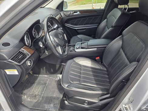 Used 2014 Mercedes-Benz GL 450 4MATIC image 5