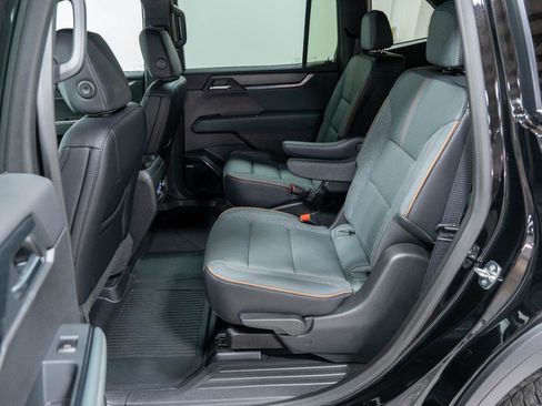 New 2026 GMC Acadia AT4 w/ Luxury Package image 24