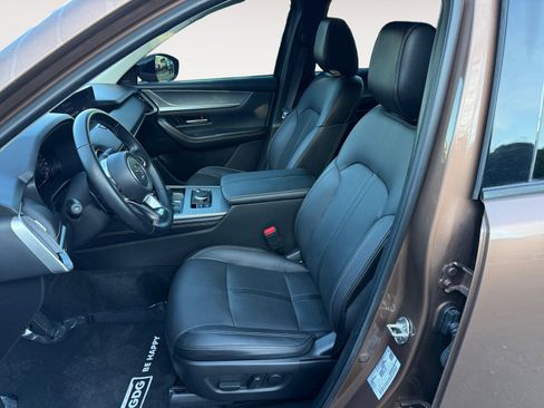 Certified 2025 MAZDA CX-70 Plug-In Hybrid w/ Premium Pkg image 10