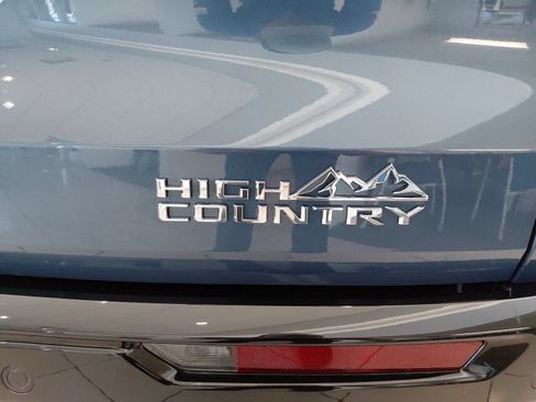 New 2026 Chevrolet Traverse High Country AWD/4WD image 12