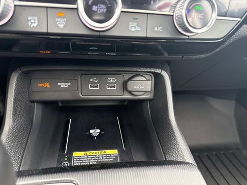 Used 2024 Honda Civic Touring image 31