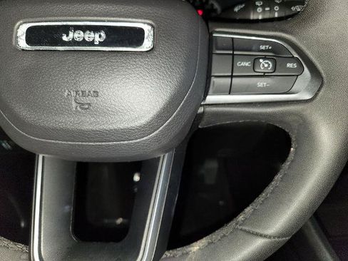 Used 2024 Jeep Compass Latitude AWD/4WD image 25
