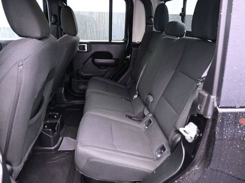 Used 2020 Jeep Gladiator Sport w/ Quick Order Package 24S image 11