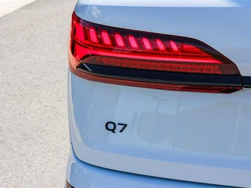 Used 2025 Audi Q7 3.0T Premium Plus w/ Premium Plus Package image 11