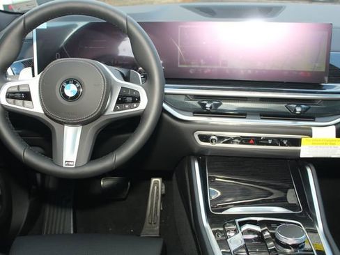 New 2026 BMW X6 xDrive40i image 15
