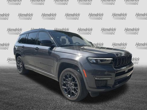 Used 2025 Jeep Grand Cherokee L Summit image 2