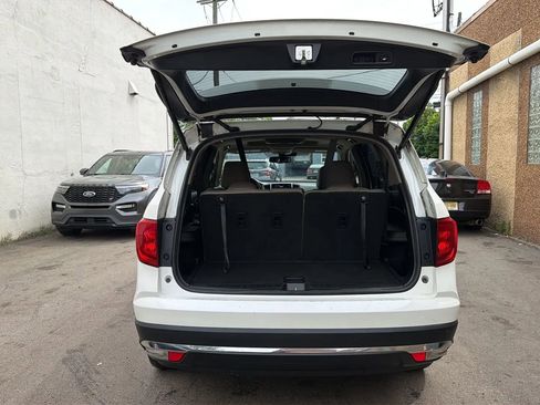 Used 2017 Honda Pilot Touring image 27