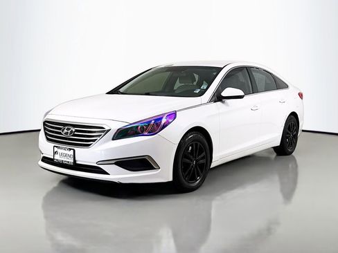 Used 2017 Hyundai Sonata SE FWD image 1