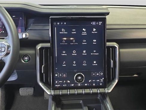 Used 2025 GMC Acadia Elevation image 17