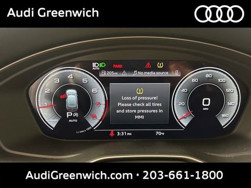 Used 2023 Audi A4 2.0T allroad Premium Plus w/ Premium Plus Package AWD/4WD image 31