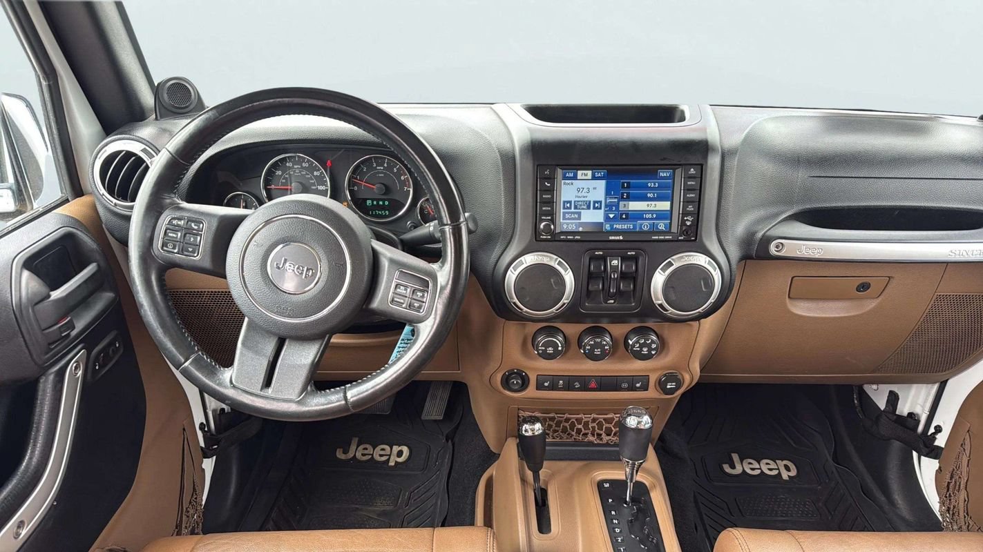 Used 2011 Jeep Wrangler Unlimited Sahara w/ Dual Top Group AWD/4WD image 11