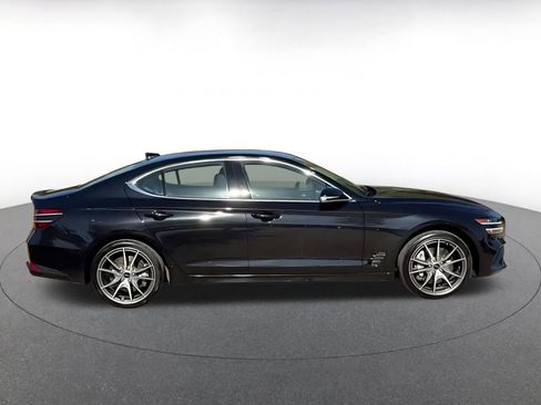 Used 2025 Genesis G70 2.5T image 16