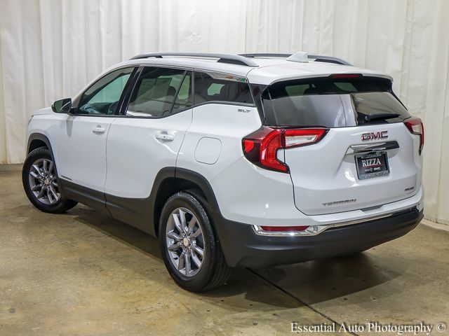 Certified 2023 GMC Terrain SLT w/ Infotainment Package II AWD/4WD image 9