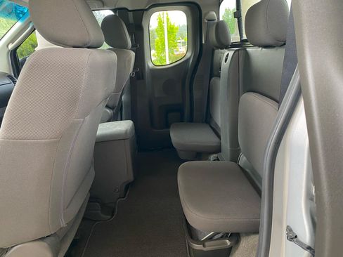Used 2009 Nissan Frontier SE w/ Power Pkg RWD image 20