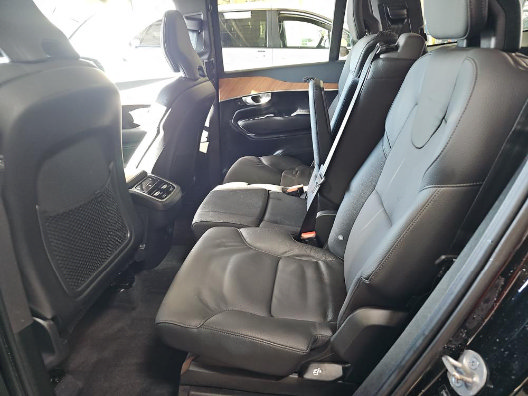 Used 2024 Volvo XC90 B6 Plus w/ Protection Package Premier AWD/4WD image 7