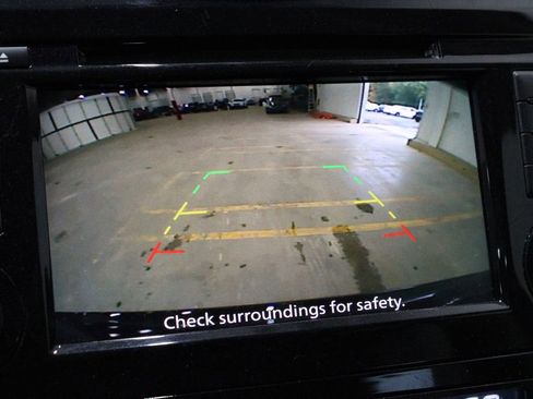 Used 2020 Nissan Rogue SV image 7