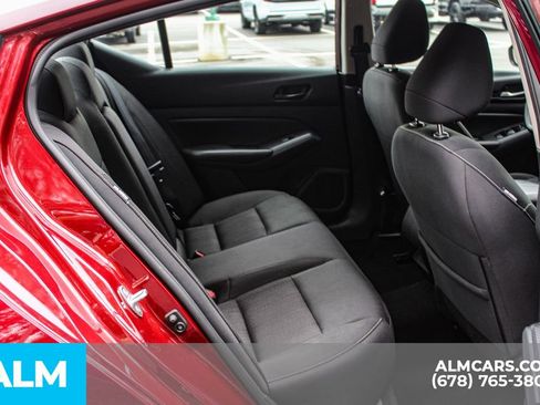 Used 2025 Nissan Altima 2.5 SV FWD image 19
