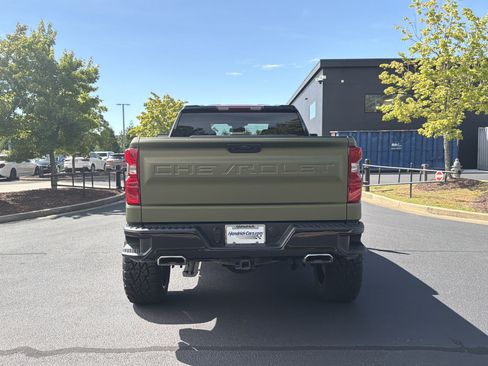 Used 2024 Chevrolet Silverado 1500 RST w/ Z71 Off-Road Package AWD/4WD image 16