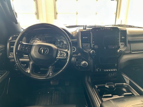 Used 2022 RAM 1500 Limited AWD/4WD image 16