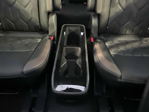 New 2026 Nissan Pathfinder Platinum image 28