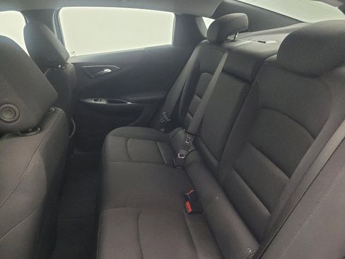 Used 2025 Chevrolet Malibu LT FWD image 18