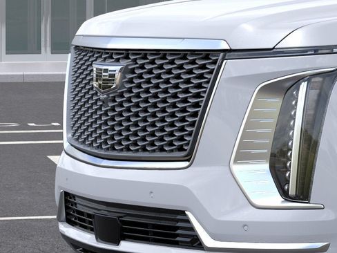 New 2026 Cadillac Escalade Platinum Luxury AWD/4WD image 13