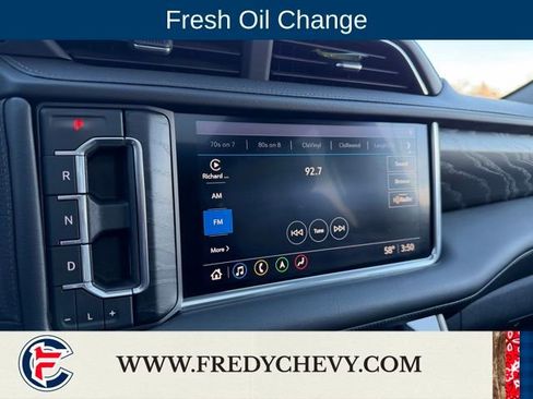 Used 2021 GMC Yukon Denali w/ Denali Premium Package image 11