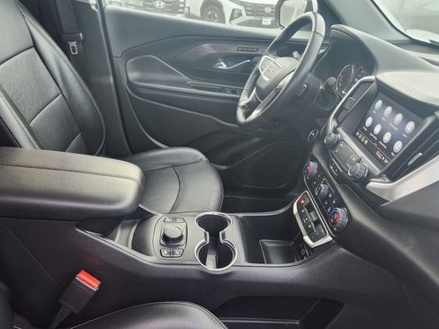 Used 2024 GMC Terrain SLT image 54