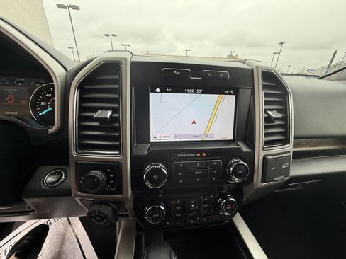 Used 2019 Ford F150 Lariat image 13