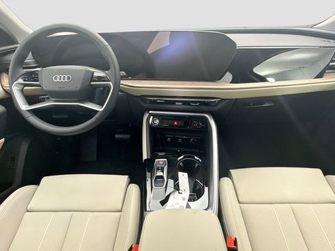 Used 2025 Audi Q5 2.0T Premium Plus w/ Premium Plus image 13