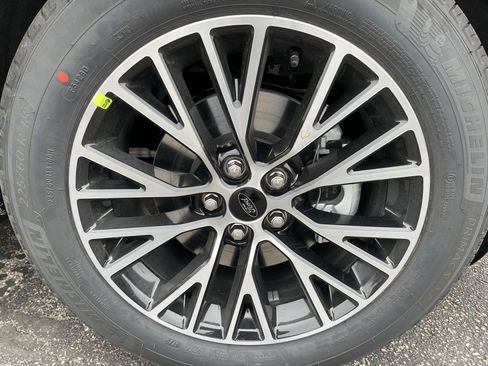 New 2026 Ford Escape SE image 6