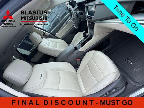 Used 2020 Cadillac XT5 Premium Luxury w/ LPO, Floor Liner Package AWD/4WD image 25