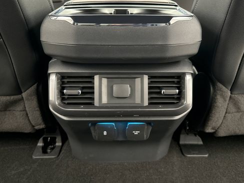 Used 2023 Ford F150 Lariat w/ Max Trailer Tow Package AWD/4WD image 16
