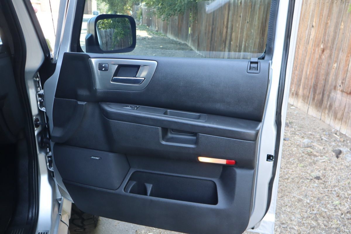 Used 2009 HUMMER H2 Luxury AWD/4WD image 25