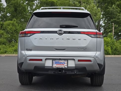 Used 2024 Nissan Pathfinder Platinum AWD/4WD image 23
