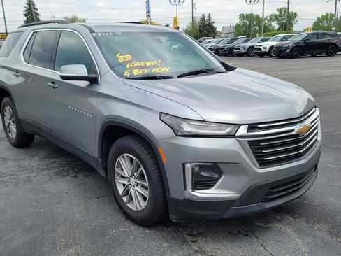 Used 2023 Chevrolet Traverse LT FWD image 16