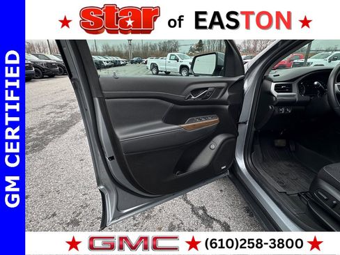 Certified 2023 GMC Acadia SLE w/ Driver Convenience Package image 19