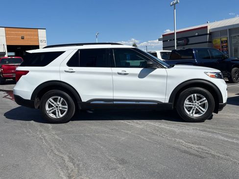Used 2021 Ford Explorer XLT AWD/4WD image 5