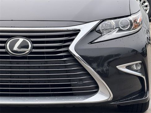Used 2017 Lexus ES 350 image 8
