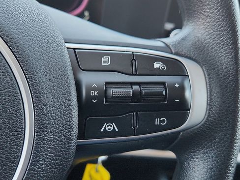Used 2024 Kia Sportage LX image 16