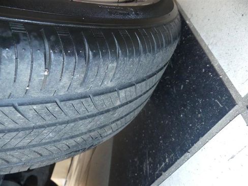 Used 2023 Honda HR-V LX image 29