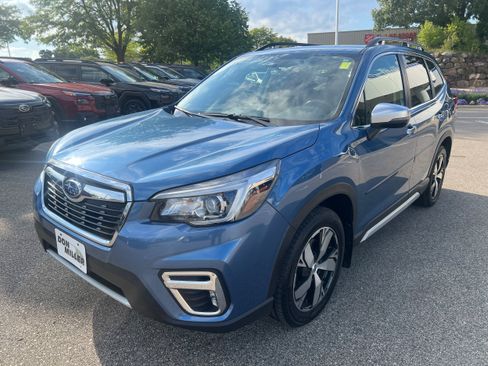 Used 2019 Subaru Forester Touring w/ Popular Package #3 AWD/4WD image 3