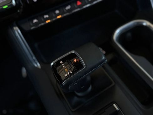 Used 2023 GMC Sierra 1500 Denali w/ Technology Package AWD/4WD image 36