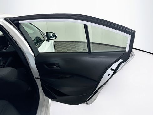 Used 2024 Toyota Corolla LE image 29
