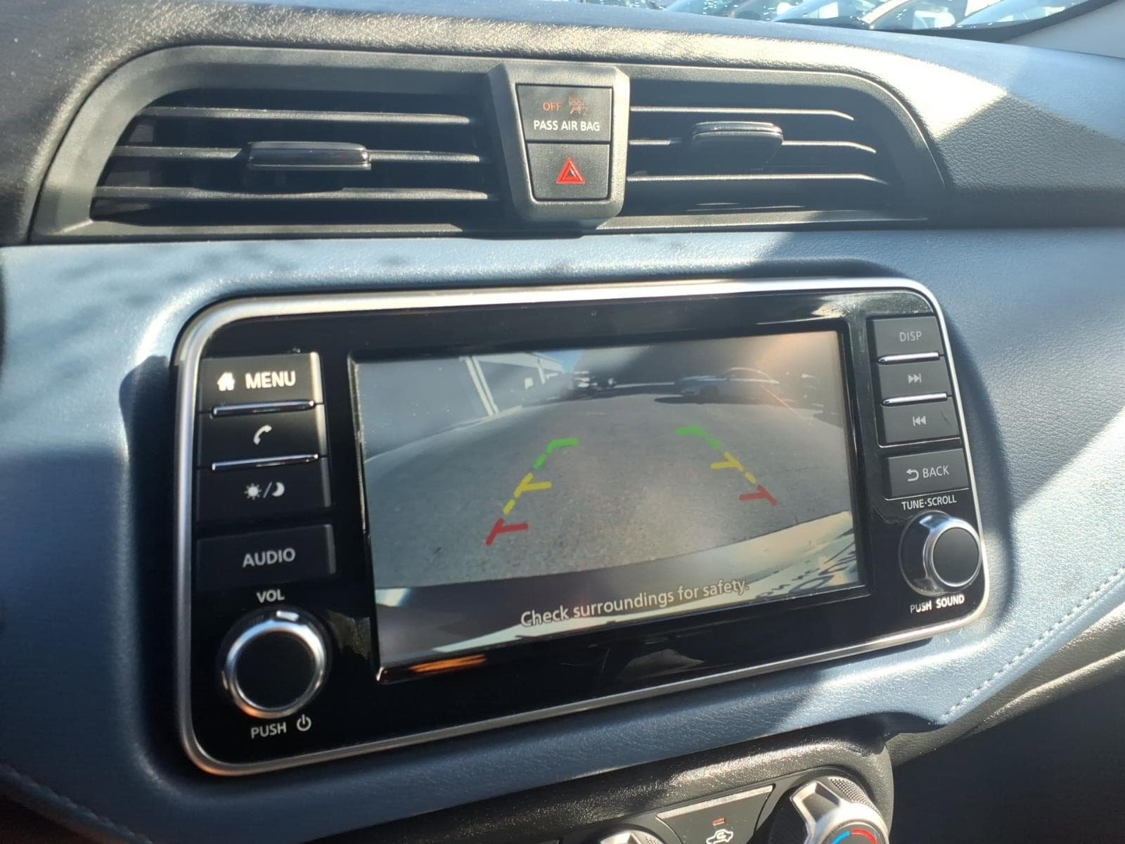 Used 2025 Nissan Versa SV FWD image 18
