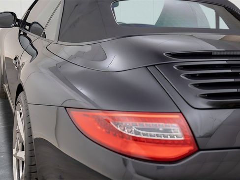 Used 2009 Porsche 911 Carrera S image 9
