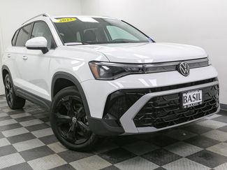 Used 2025 Volkswagen Taos SEL w/ Black Wheel Plus Package video 2