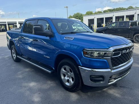 Used 2025 RAM 1500 Big Horn RWD image 3