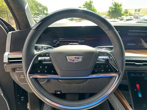 New 2026 Cadillac Escalade Platinum Sport w/ LPO, ONYX Package image 23