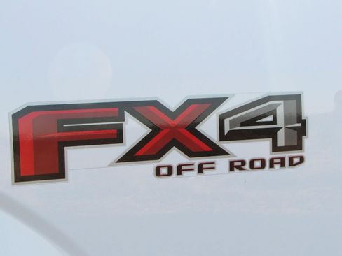 Used 2016 Ford F150 XLT w/ Equipment Group 302A Luxury image 11